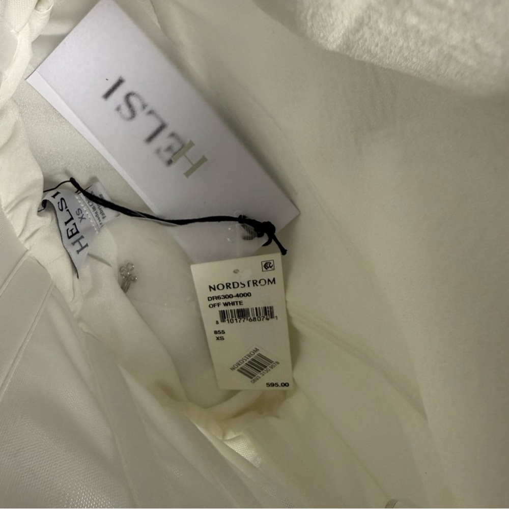 Helsi Wedding Dress - NWT - Picture 3 of 6